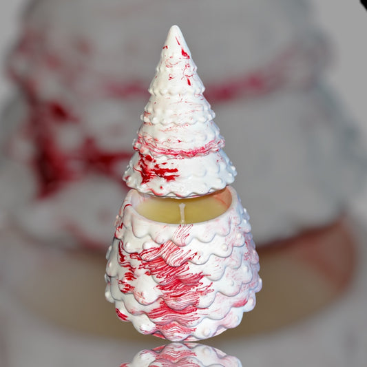 Le Sapin de Noël orné de boules